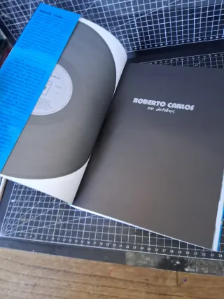 Livro biografía Roberto Carlos