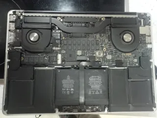 Macbook pro 15 retina 2015