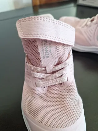 Zapatillas Nike rosas talla 28.5