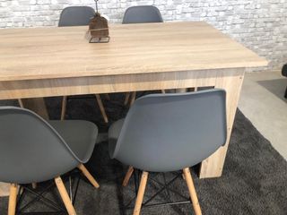 Mesa y 4 Sillas Nórdicas Madera
