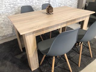 Mesa y 4 Sillas Nórdicas Madera