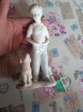 Statuetta porcellana Herit Royal Class bambino can