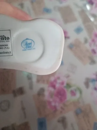 Statuetta porcellana Herit Royal Class bambino can