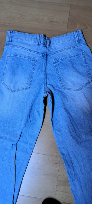 Pantalón vaquero ancho Bershka Talla 36