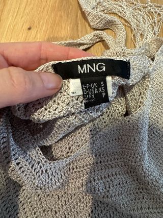 Top Mango plateado con flecos XS