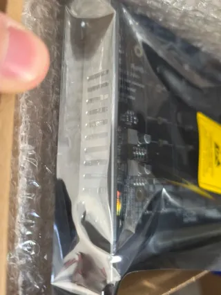 Adaptador NVMe SSD a PCIe + Tornillos