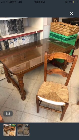 Mesa de madera con 6 sillas