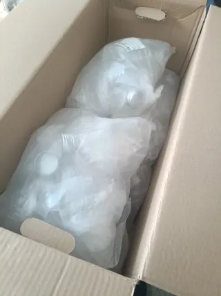 Botellas con forma de corazón. Hostelería.