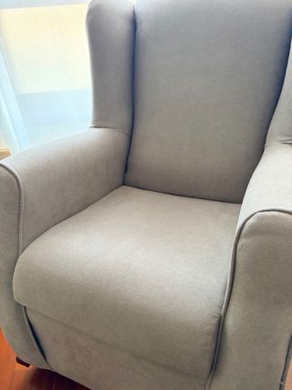 Sillón de lactancia balancín tipo mecedora