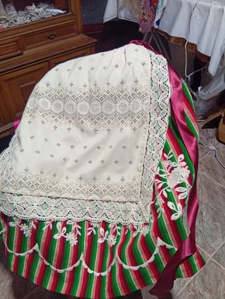 Traje de huertana bordado