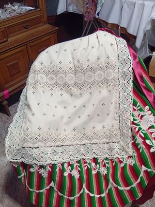 Traje de huertana bordado