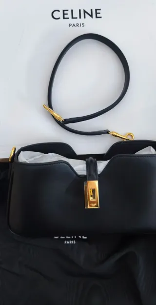 Borsa a spalla Celine Camille 16 in pelle nera
