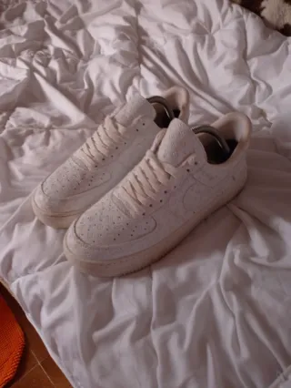 Zapatos Louis Vuitton x Nike blancos