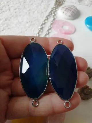 Collana e ciondoli in pietra dura