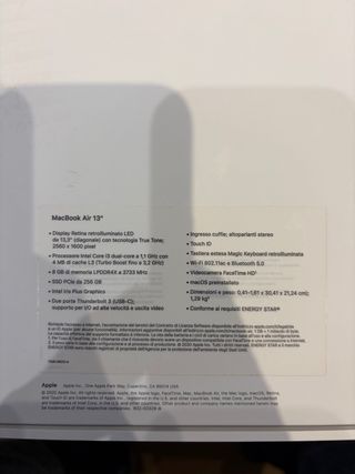 Apple MacBook Air 13” - Gold