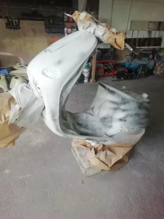 Vespa 50 Azul Marrón Automática