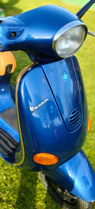Vespa 50 Azul Marrón Automática