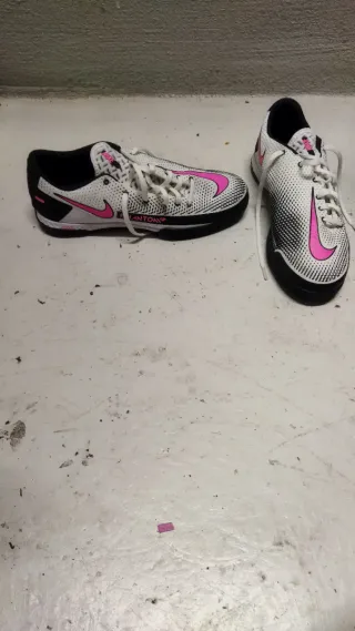 Botas fútbol Nike React Phantom GT Pro IC 43