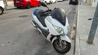 Honda Forza 250 Maxi Scooter