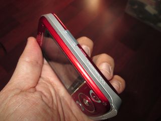 Sony Ericsson W760 Rojo/Plateado