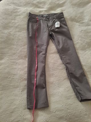 Pantalones grises El Corte Inglés