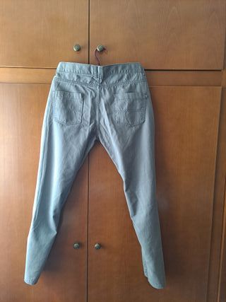 Pantalones grises El Corte Inglés