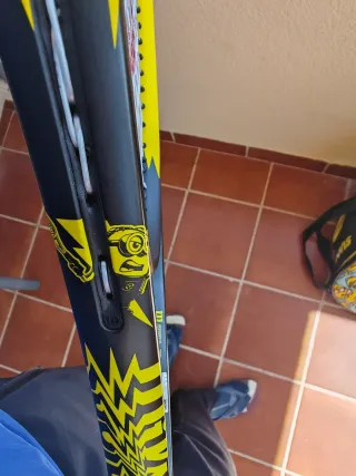 Raqueta Wilson Clash 100 L Minions + raquetero