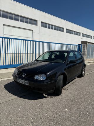 Volkswagen Golf 2001