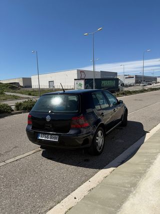 Volkswagen Golf 2001