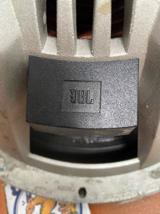 Bombo JBL Negro y Plateado
