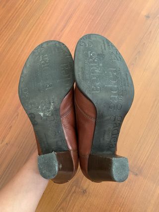 Scarpe con tacco Gadea in pelle marrone