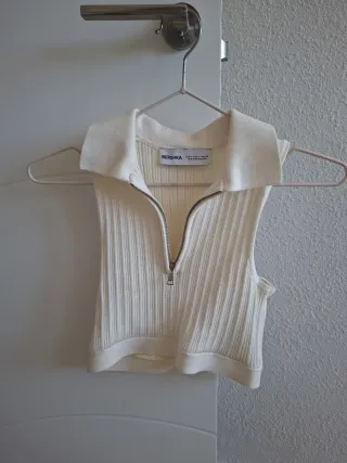 Camiseta Bershka sin mangas cremallera S