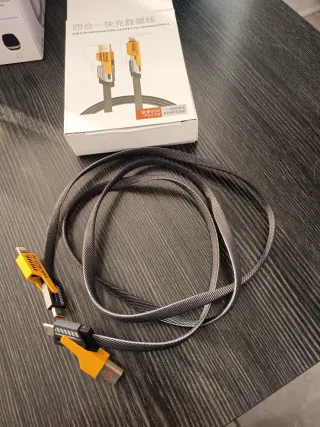 Cable Carga Rápida 4 en 1 USB-C