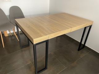 Mesa consola estilo industrial madera y metal