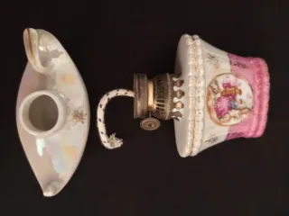 Lámpara de aceite antigua porcelana japonesa.