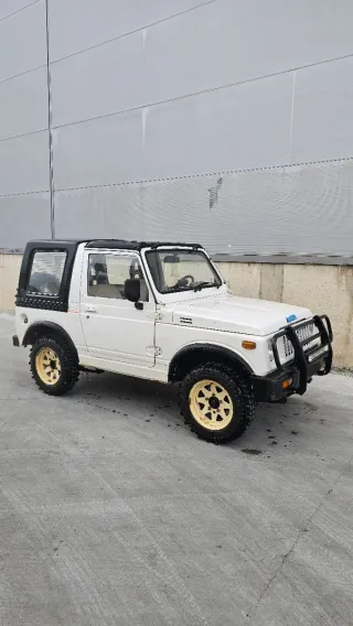 Suzuki SJ410