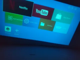 Proyector Portátil Full HD