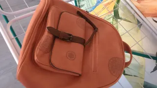 Mochila de piel con diseño mandala