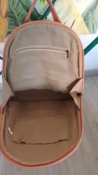 Mochila de piel con diseño mandala