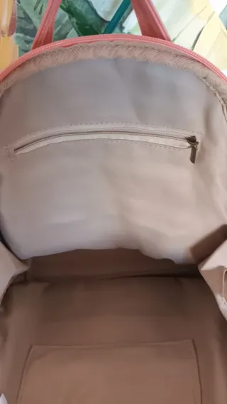 Mochila de piel con diseño mandala