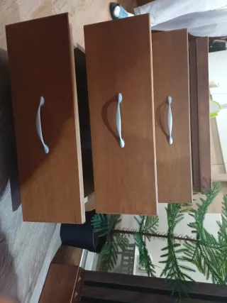 Cajonera de madera para mesita de noche