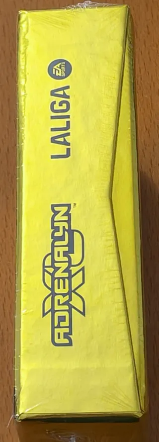 Caja Adrenalyn XL Dynasty 2024-25, precintada