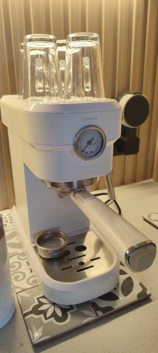 Cafetera Express Blanca Cecotec Cumbia