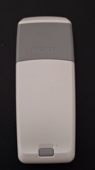 Móvil Nokia 2310 con batería nueva