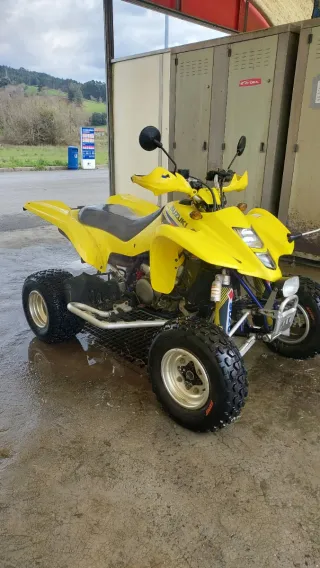Suzuki LTZ 400 Amarillo Quad