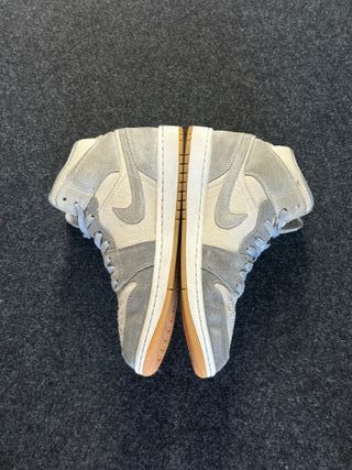 Nike Jordan 1 Mid 40.5 Grigio