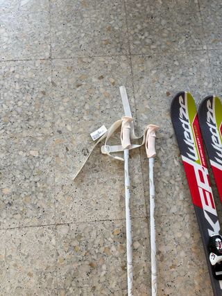 Esquís Wedze 130 cm con fijaciones