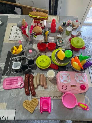 Cocina de juguete con accesorios