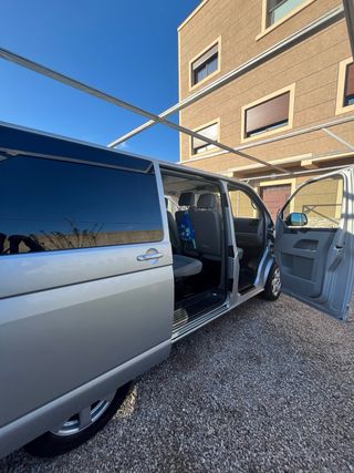 Volkswagen Caravelle 2013