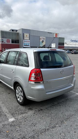 Opel Zafira 2010